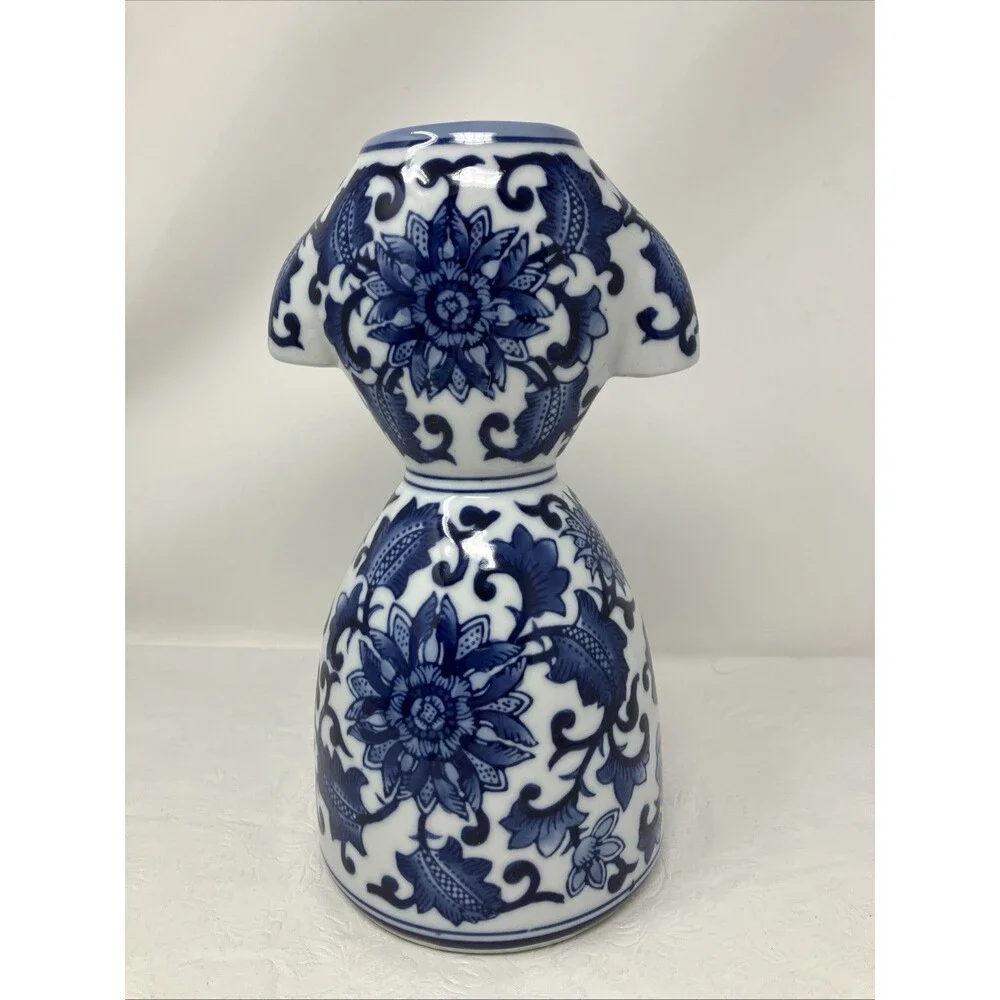 Seymour Mann Blue Chinoiserie Style Women’s Dress Form Vase Blue White